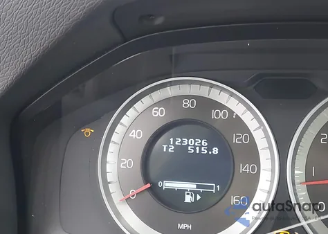 2013 Volvo S60 T5/T5 Platinum/T5 Premier/T5 Premier Plus z USA, uszkodzony, nr VIN YV1612FH0D2183422